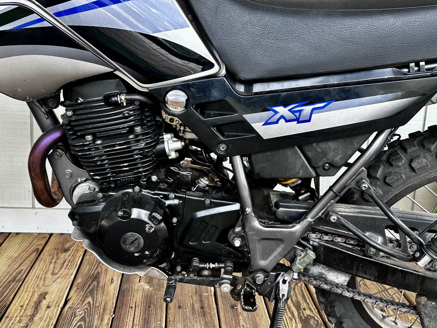 Yamaha XT225 engine and side panel detail