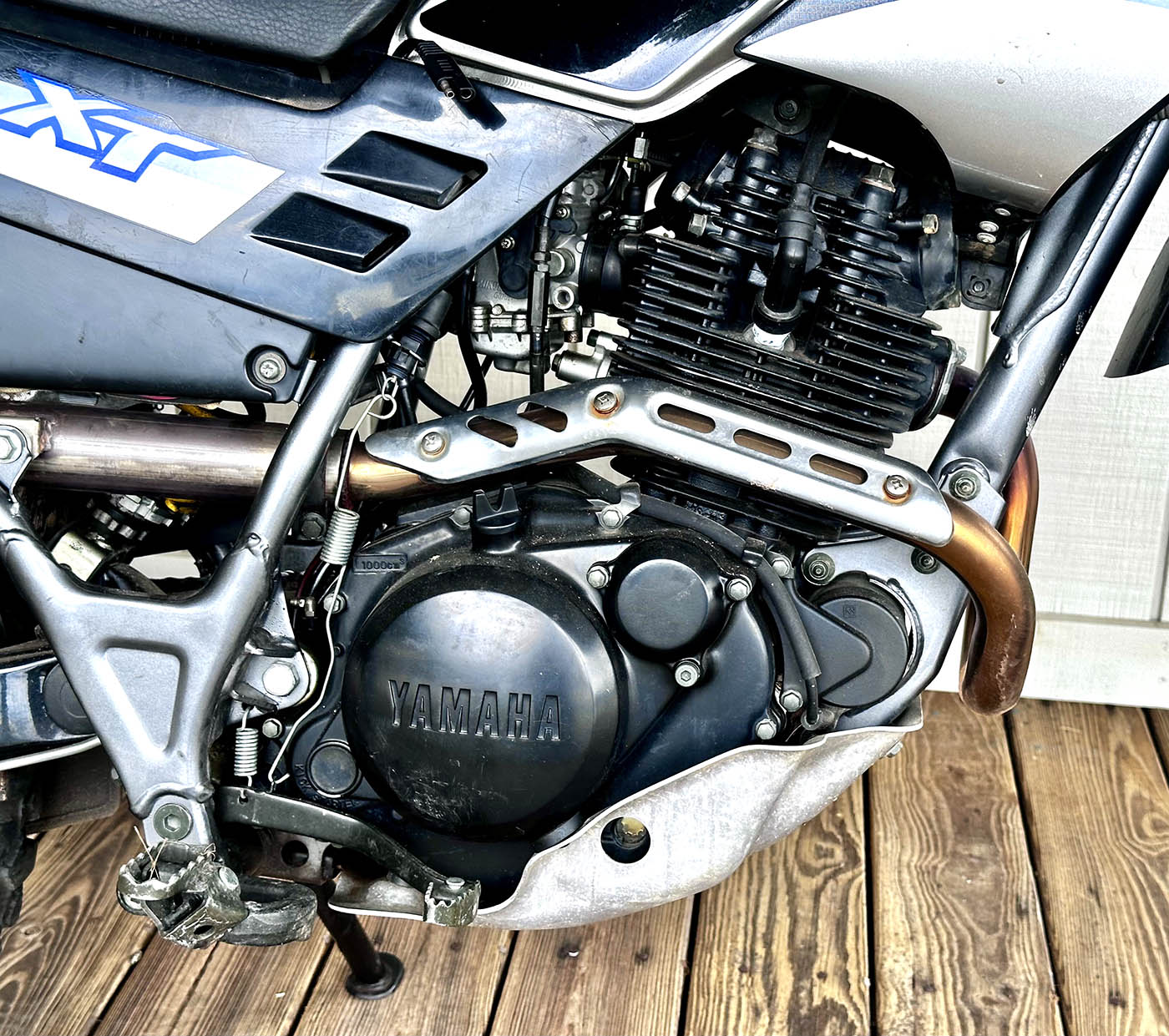Opposite side of Yamaha XT225 engine